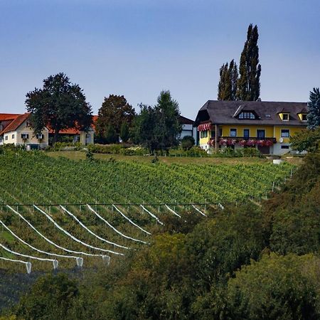 Villa Obst&Gästehof Brandl Hartmannsdorf Exterior foto